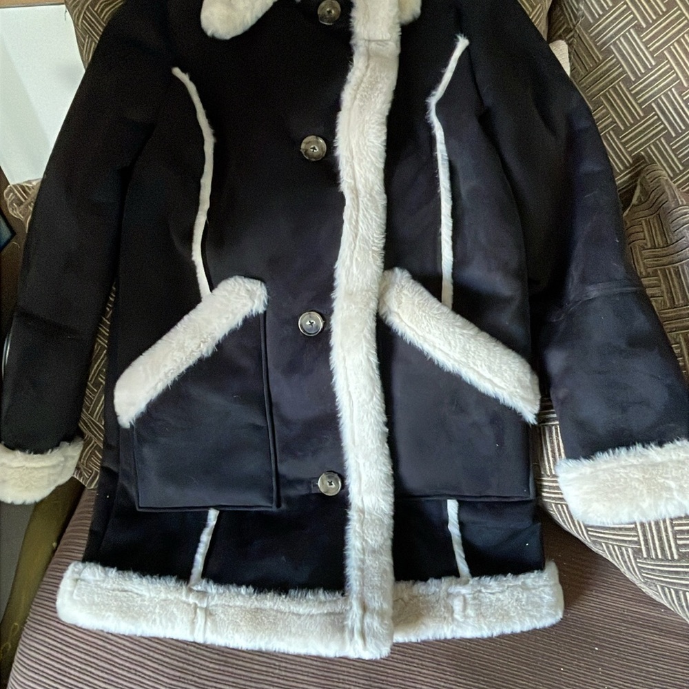 Hollister Black and Cream Teddy Jacket. OBO
